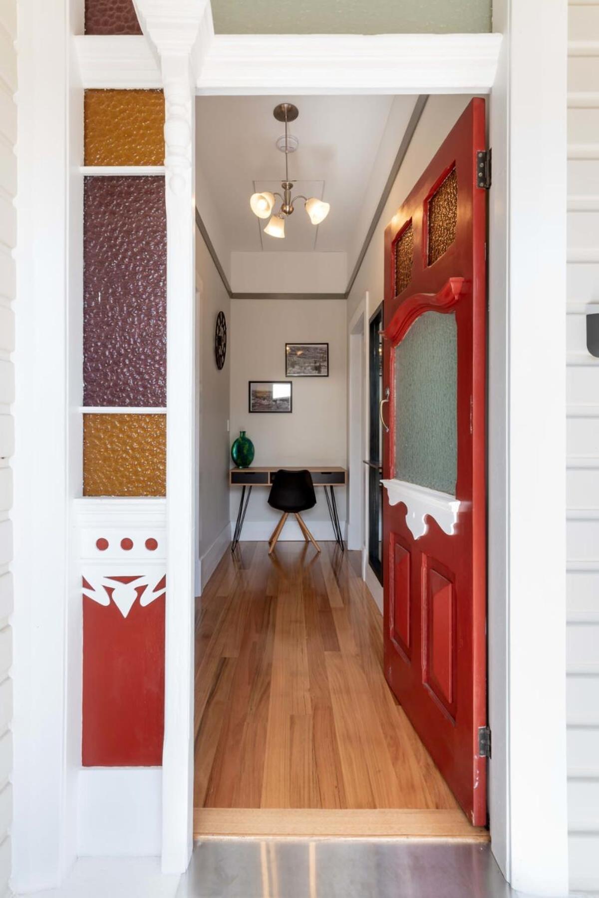 Cosy Accommodation Moments From The Centre Of Town With Wifi Launceston Exterior photo
